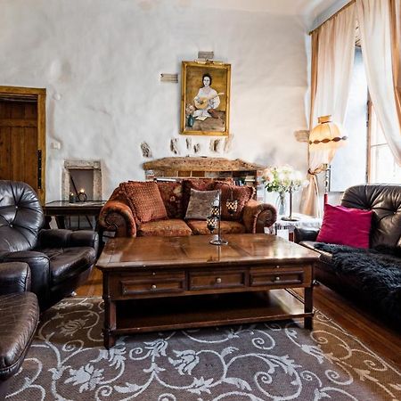 Historical Two-Bedroom Apartment With Sauna, Jacuzzi And Fireplace Tallinn Bagian luar foto